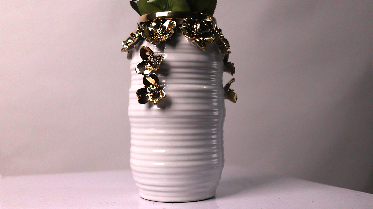 Queen's Town - Image 4