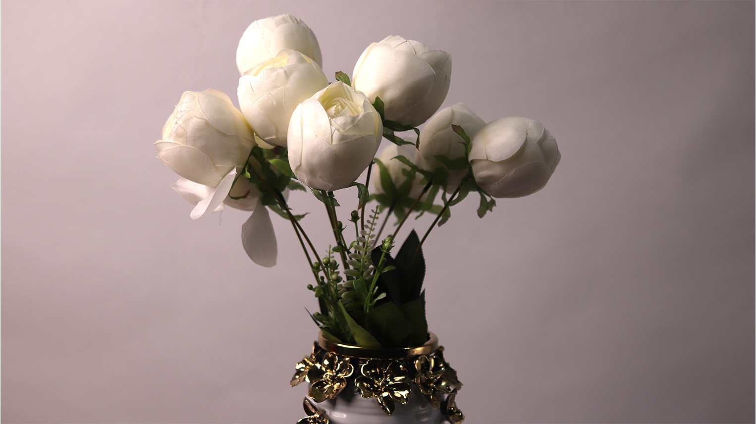 Queen's Town - Image 3