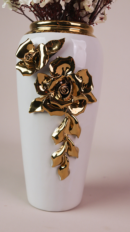 Gold Queen Ceramic Vase - Image 5